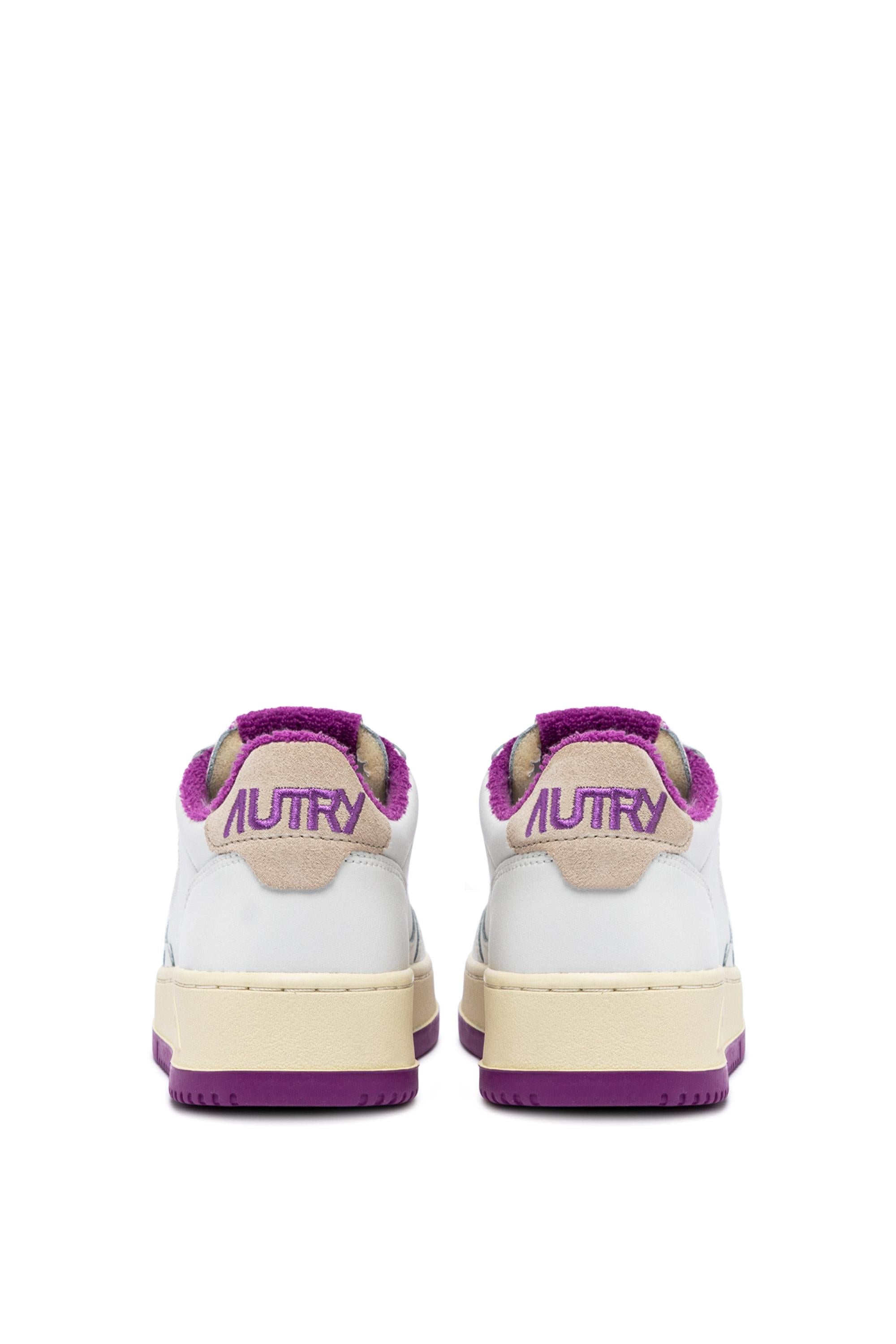 Sneaker donna Medalist in pelle con dettagli in spugna fucsia AULW VS04 WHT/HYVL Autry 