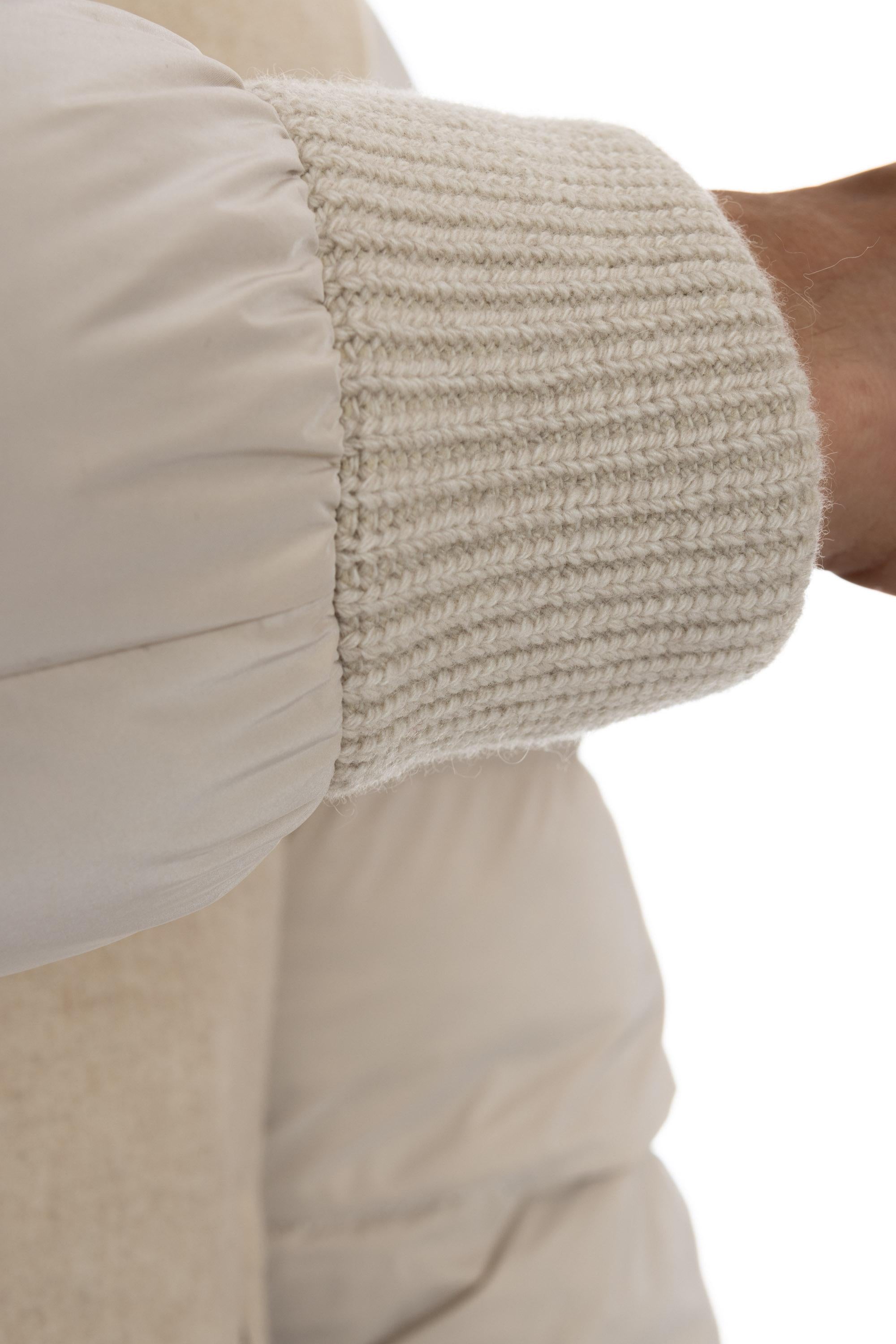 Piumino in cashmere Yangir modello Impero-Y IMPERO-Y SABBIA Moorer 