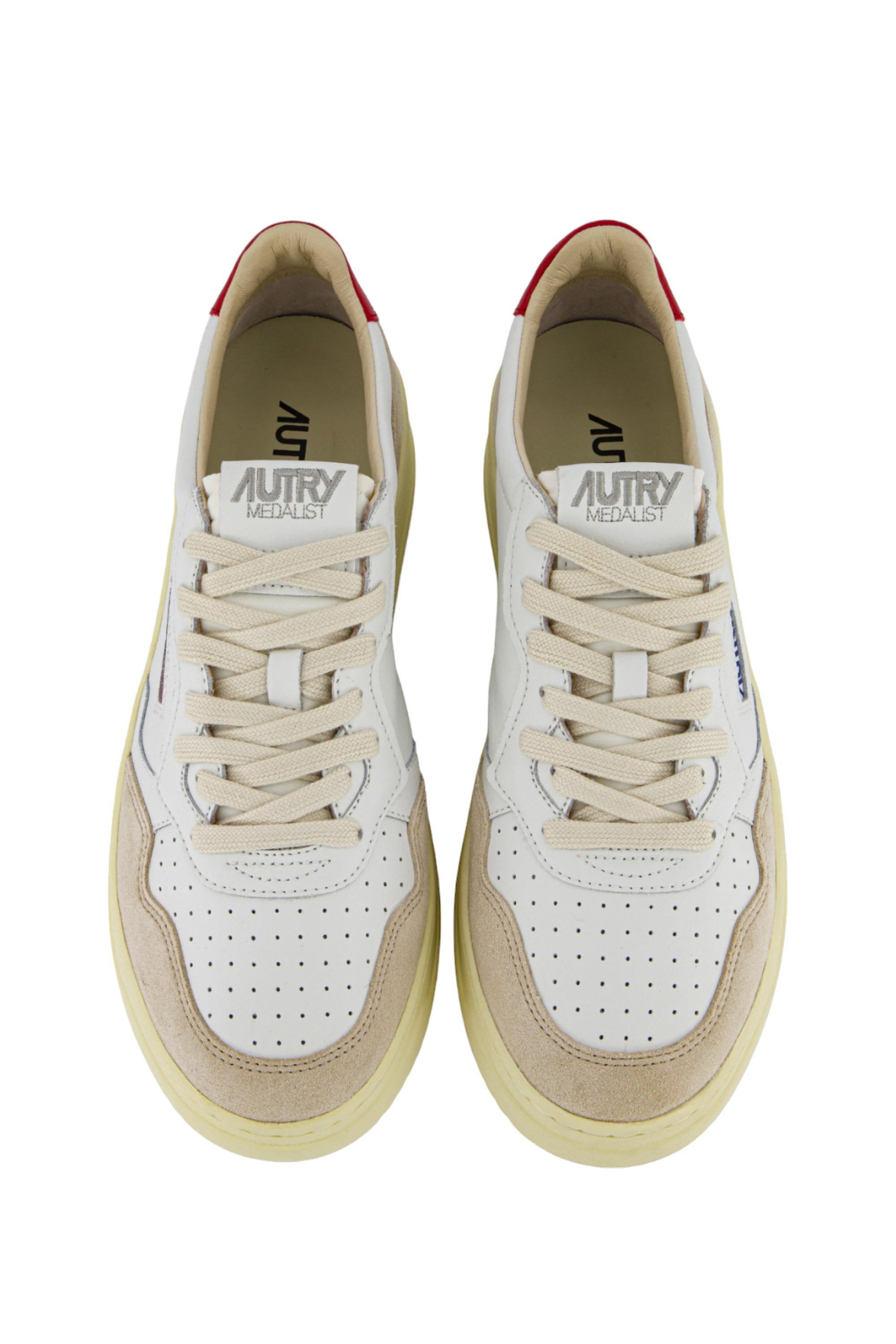 Sneaker Medalist donna bimateriale con talloncino rosso AULW LS43 WHT/RED Autry 