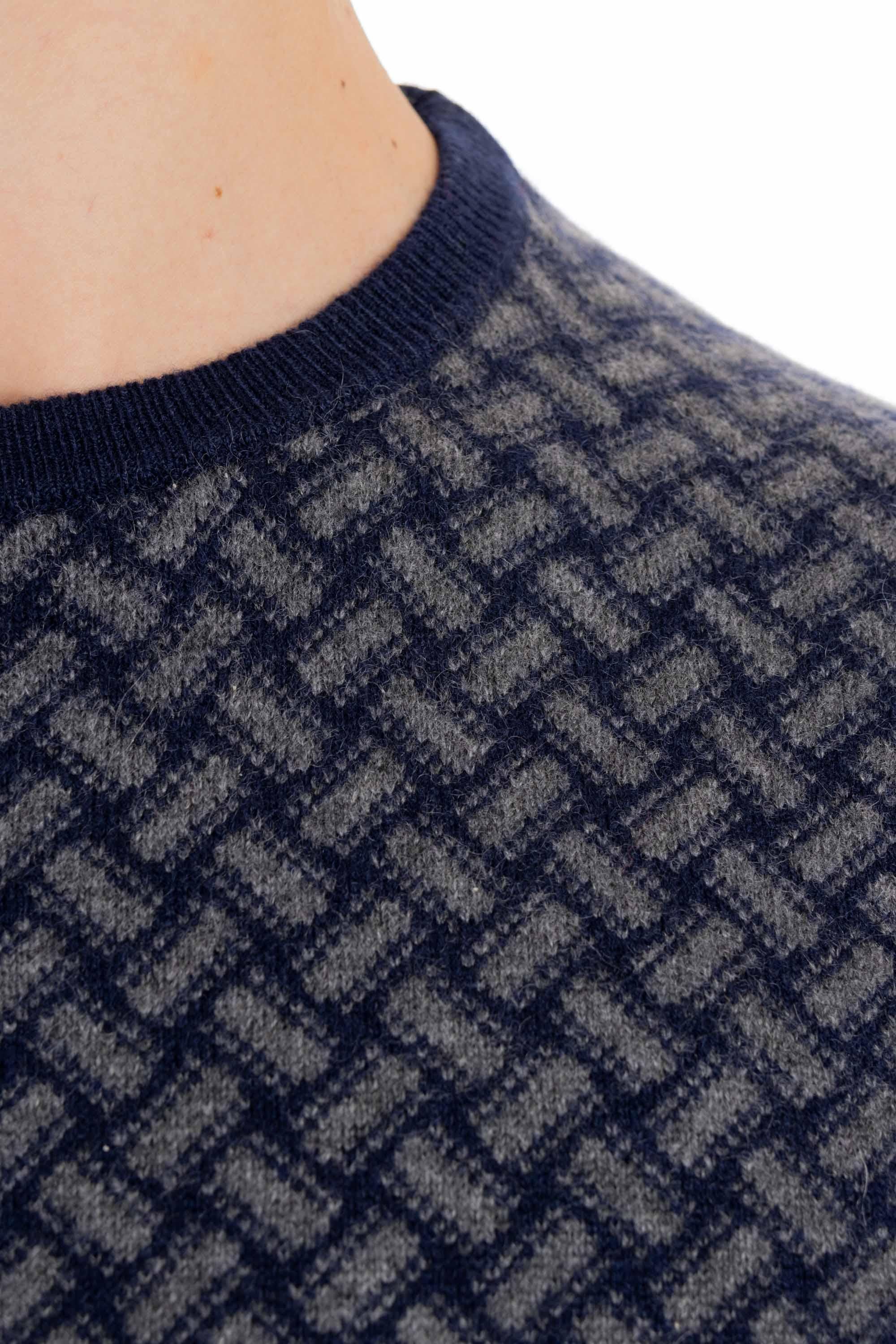 Maglia girocollo biscottino in puro cashmere D2K103.4 AI31 Drumohr 