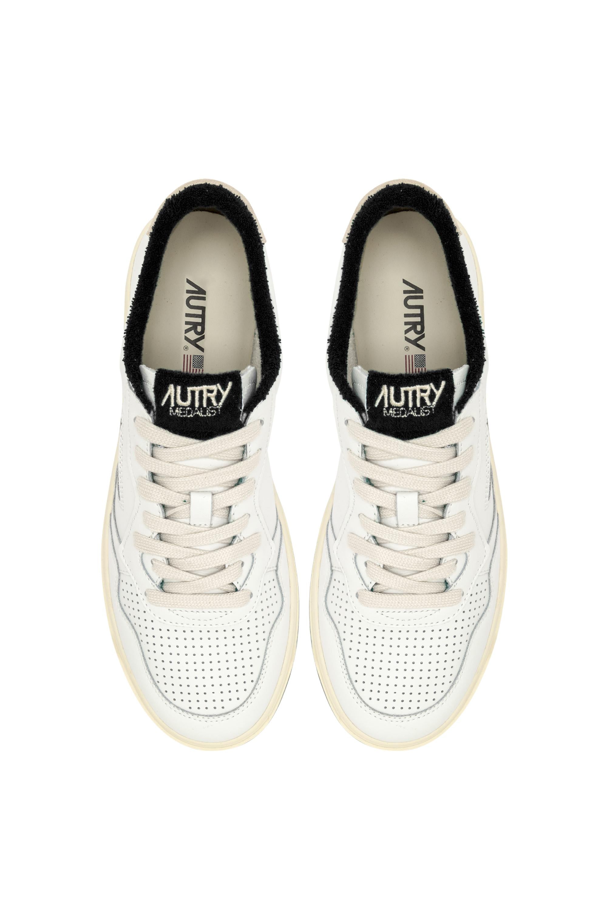 Sneaker donna Medalist in pelle con dettagli in spugna nero AULW VS08 WHT/BLK Autry 