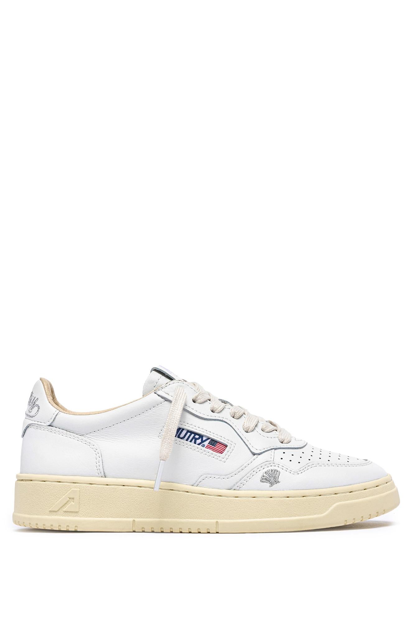 Autry Sneaker donna Medalist in pelle con scritte argento AULW HP02 WHT/SIL 