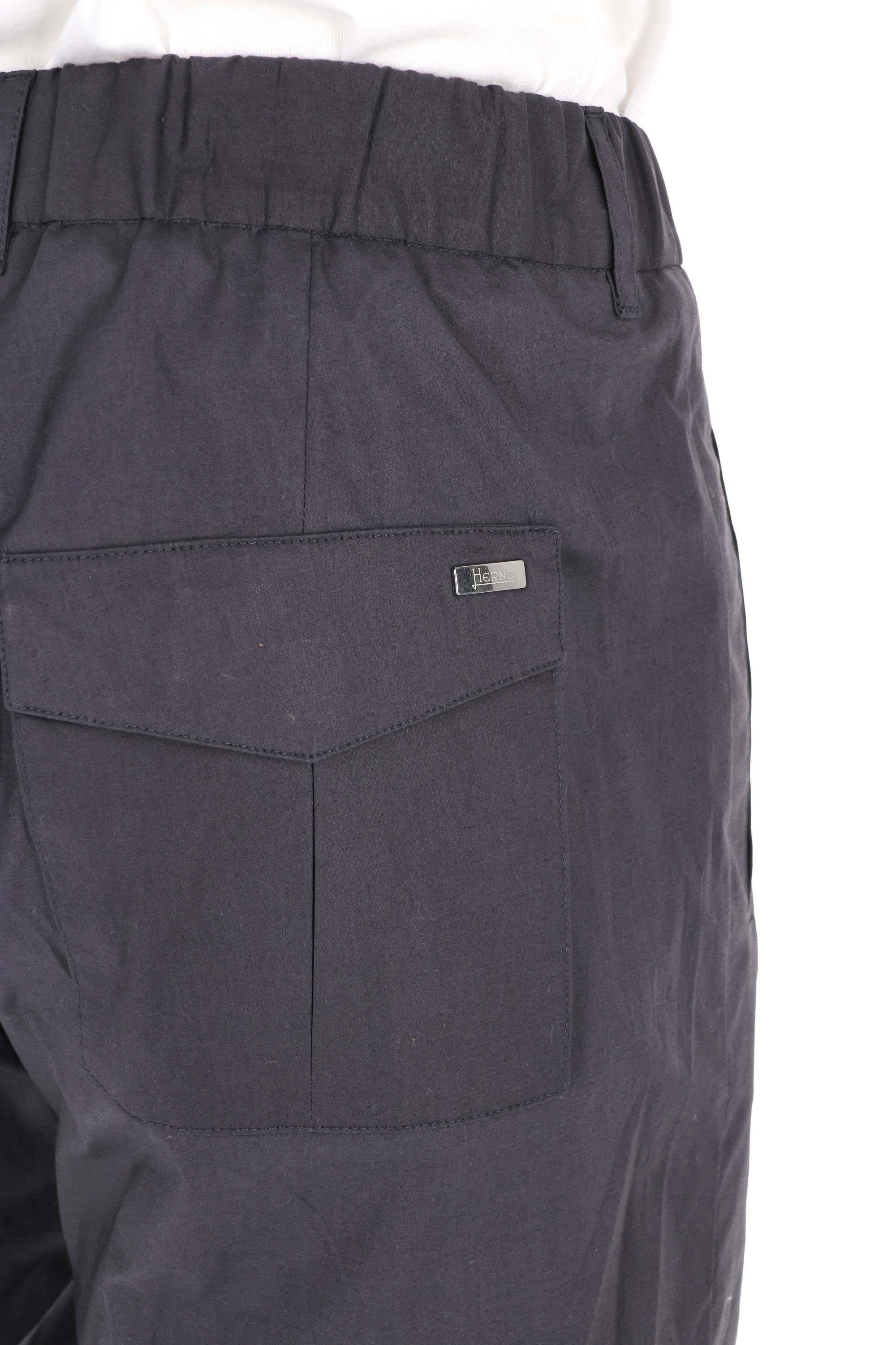 Bermuda jogger in cotone superlight PT000080U 9200 Herno 
