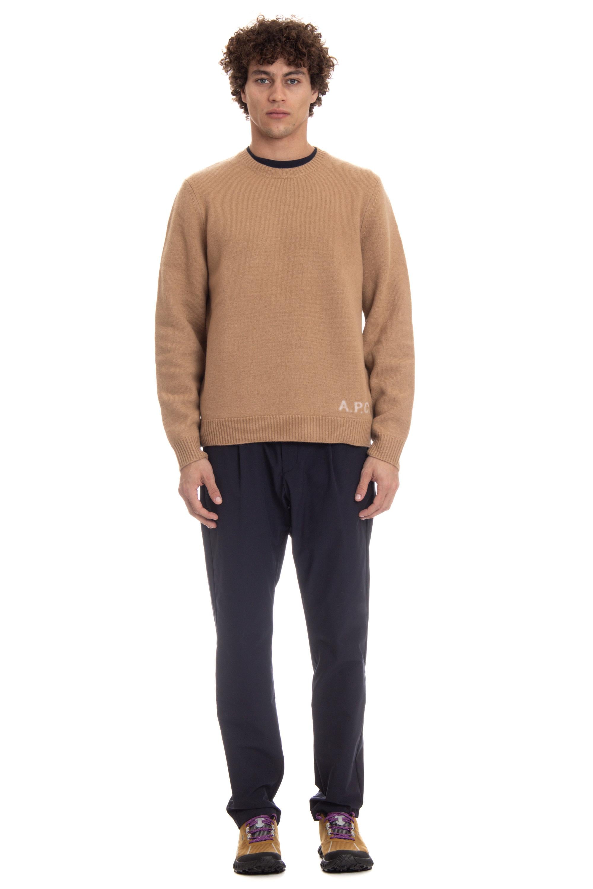 A.P.C. Maglia girocollo in lana merino mod. Edward WVBDJ-H23059/2 CAB CAMEL 