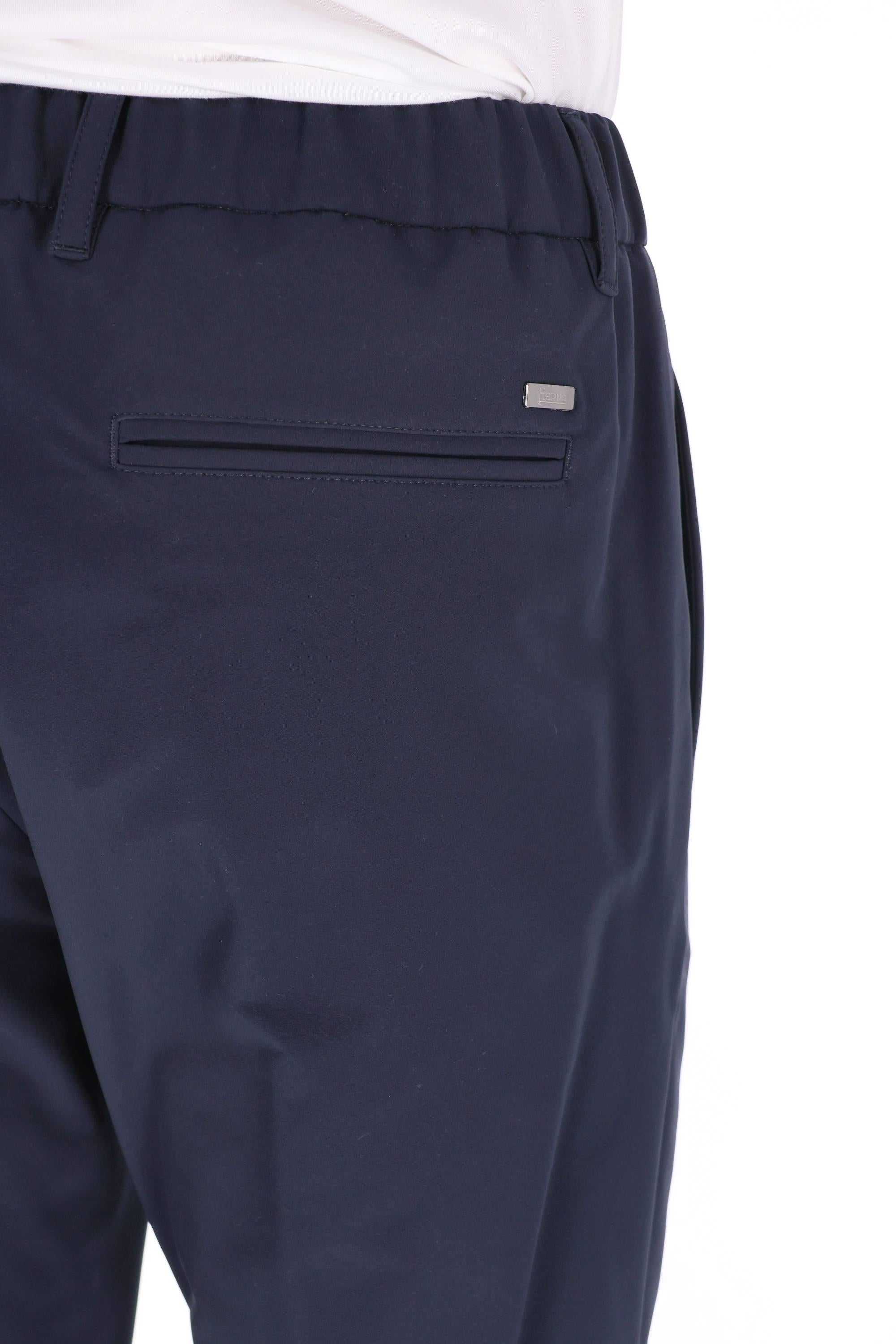 Herno Pantalone tecnico con coulisse e pinces PT000145U-12539 9200 