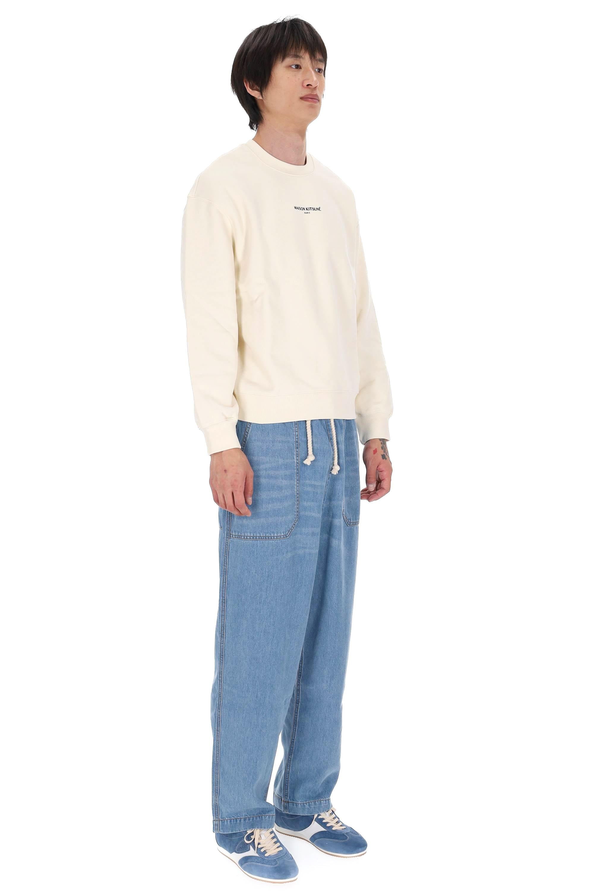 Maison Kitsuné Felpa girocollo in cotone con logo lettering centrale QM00300KM0341 NOBLE BEIGE 