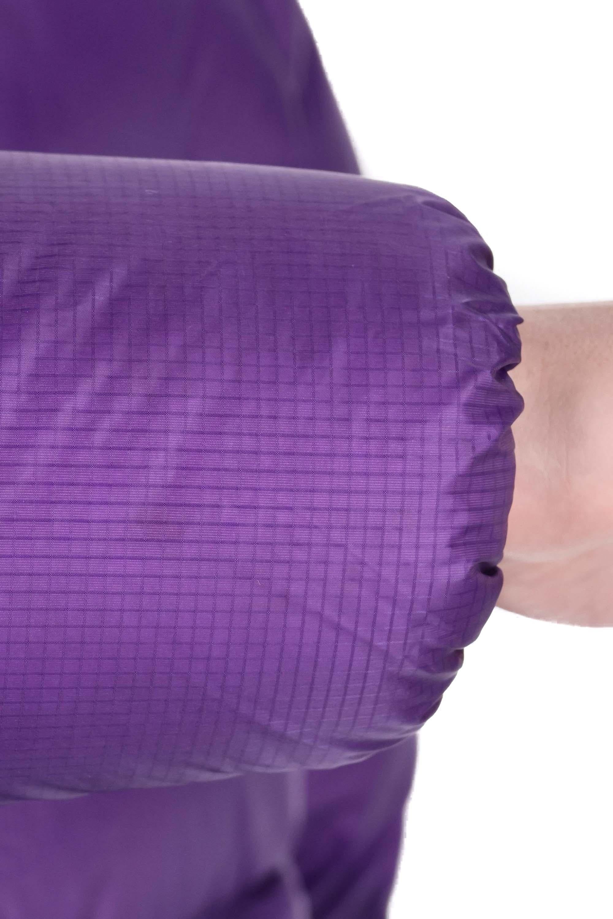 Pyrenex Piumino modello Helium HMY011 5190 