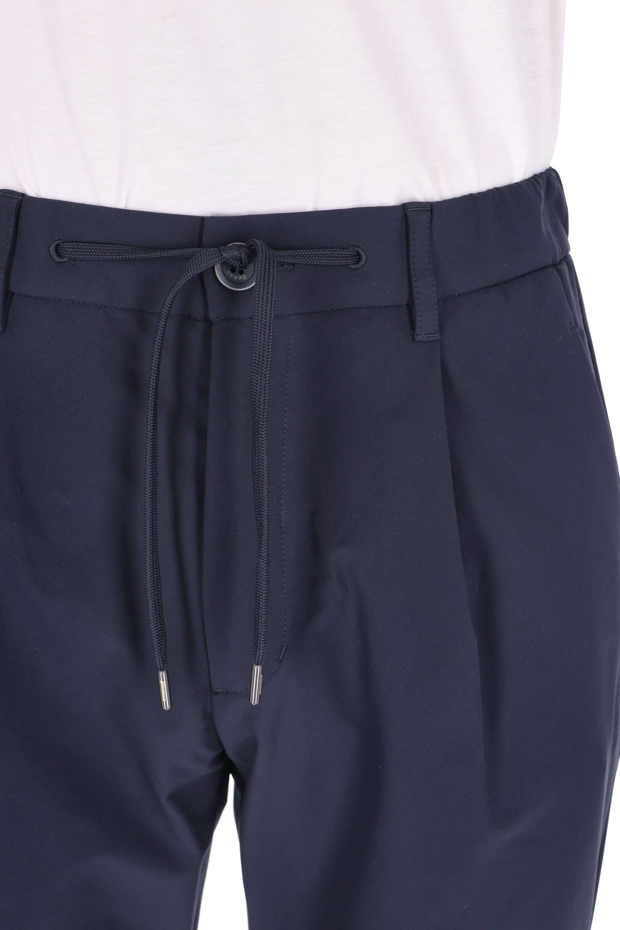 Herno Pantalone tecnico con coulisse e pinces PT000145U-12539 9200 
