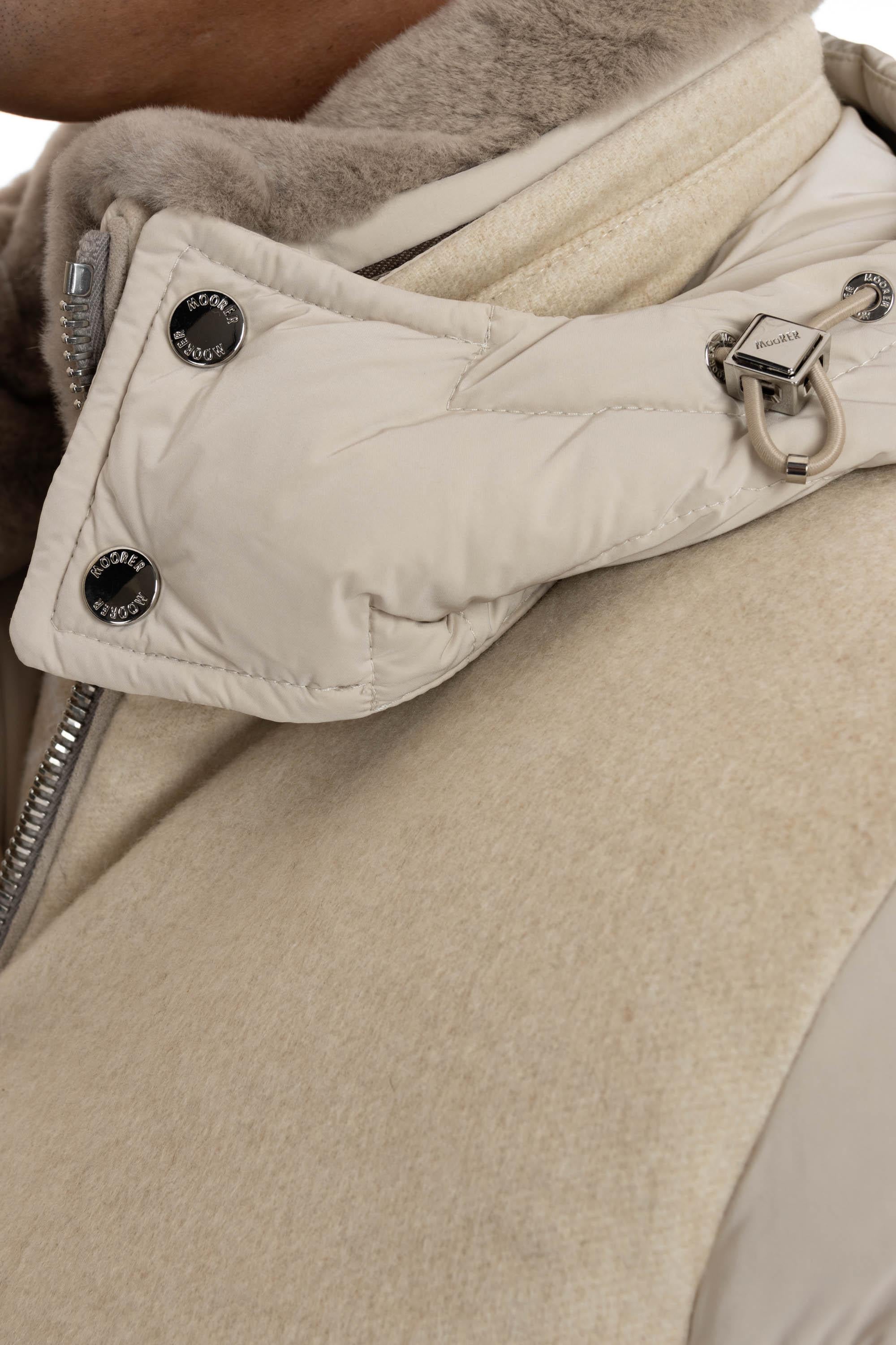 Piumino in cashmere Yangir modello Impero-Y IMPERO-Y SABBIA Moorer 