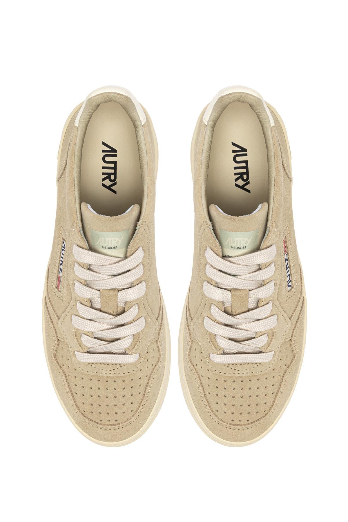 Autry Sneaker donna Medalist in camoscio talloncino bianco AULW UH13 SPONGE/WHT 