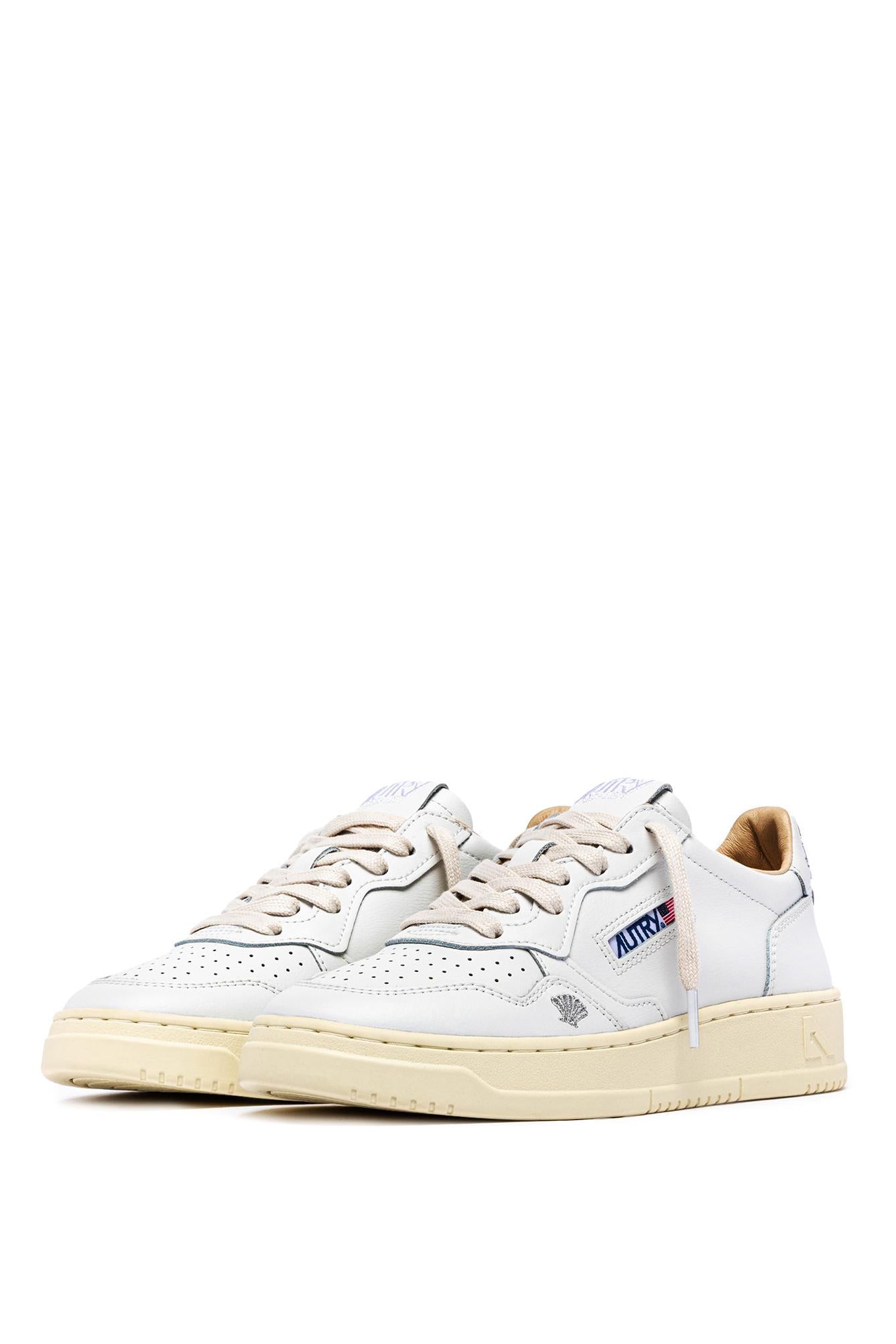 Autry Sneaker donna Medalist in pelle con scritte argento AULW HP02 WHT/SIL 