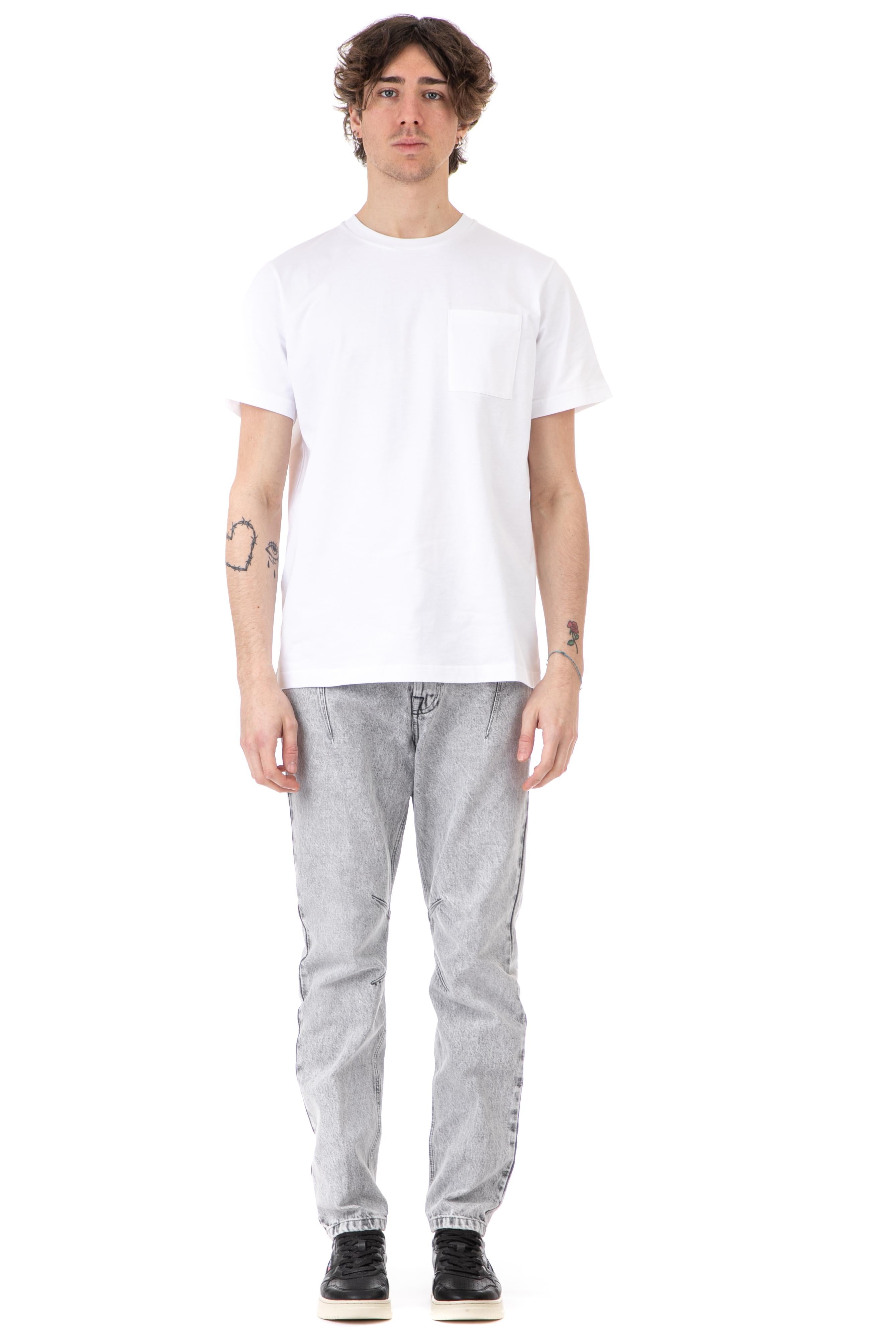 T-shirt in cotone con taschino UT014 2JF0016/2 000 Department 5 