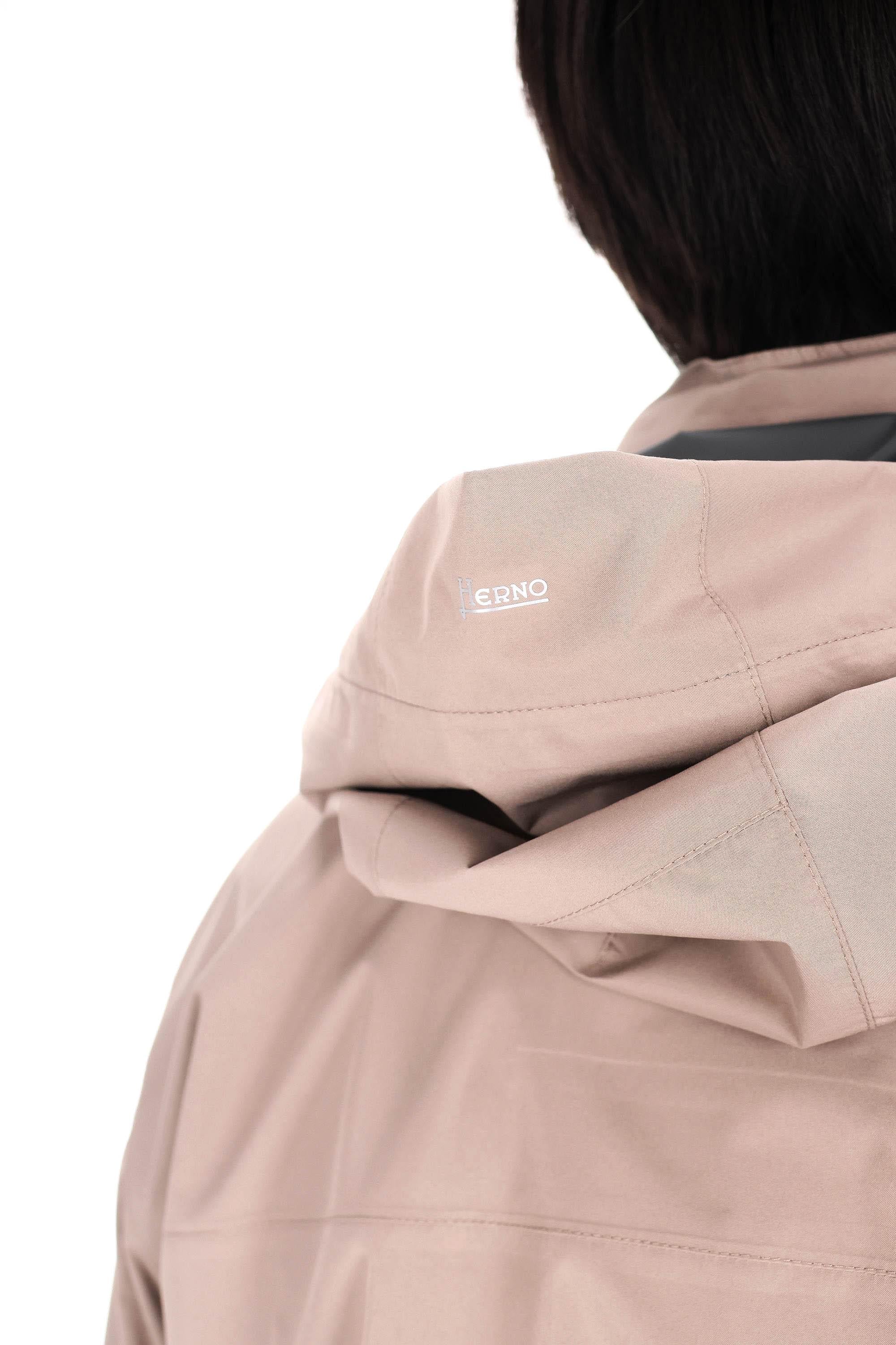 Herno Giubbino bomber in nylon anti acqua Functional Wardrobe GI000618U 2600 