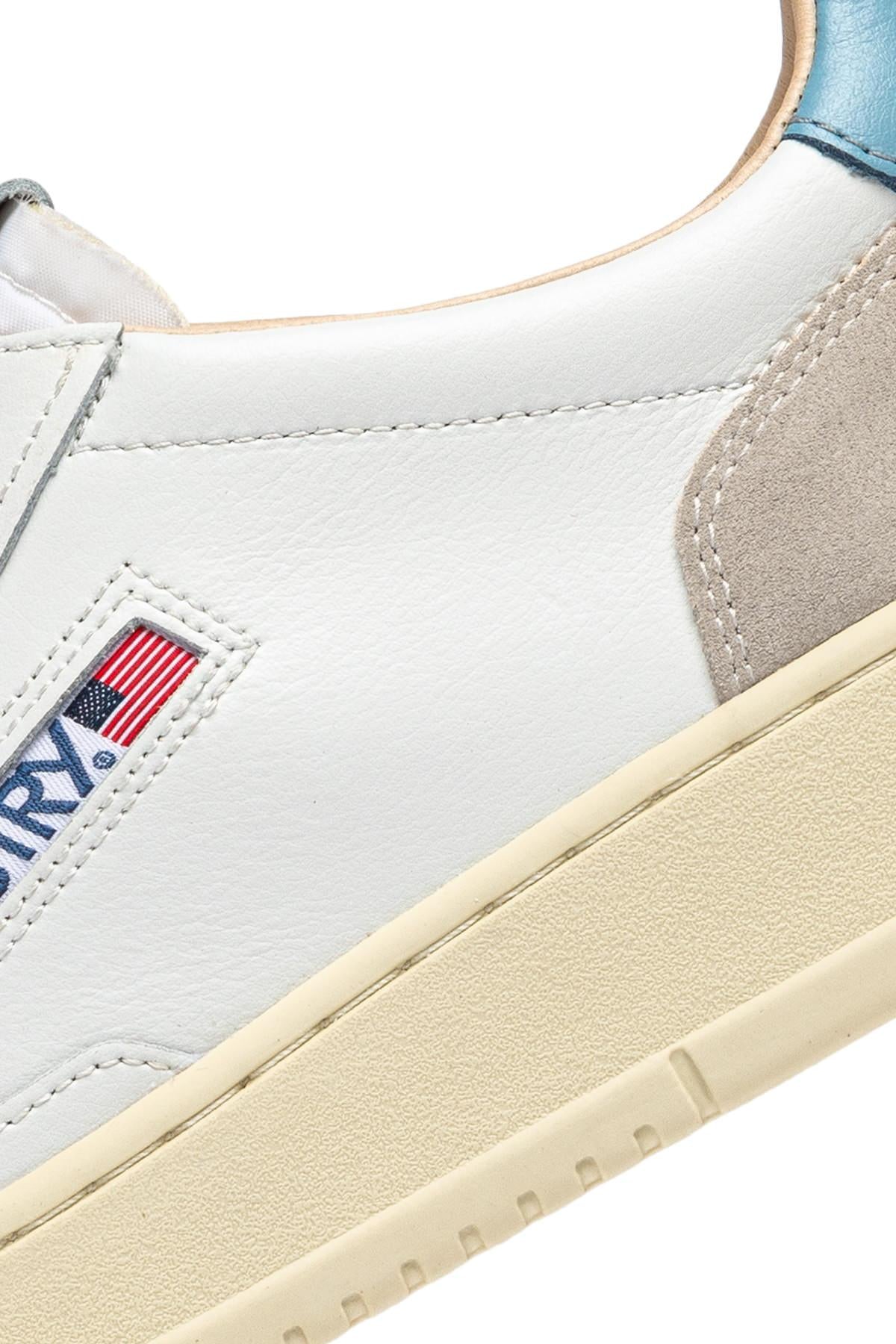 Autry Sneaker Medalist bimateriale con talloncino azzurro AULM LS12 WHT/FORGET 