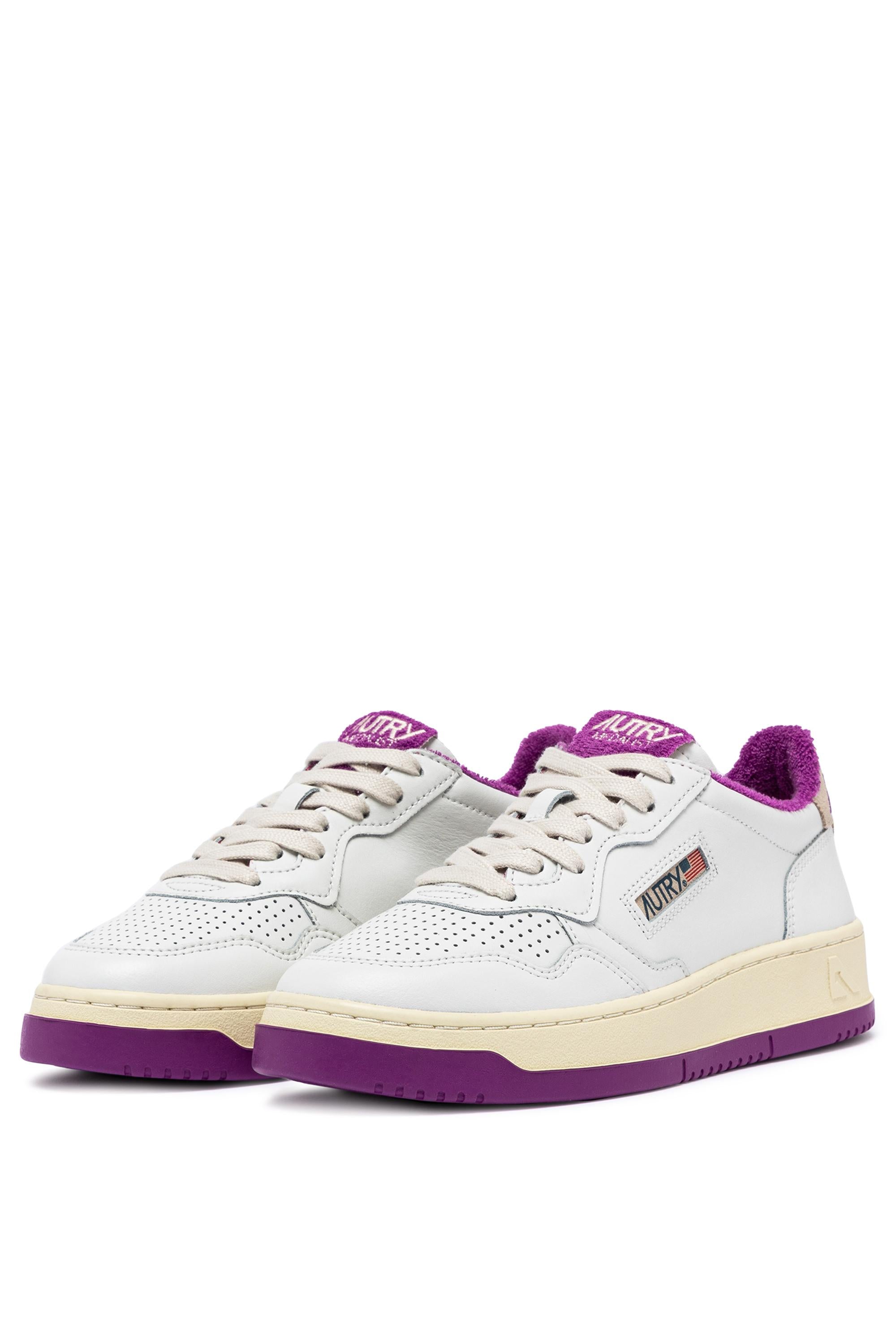 Autry Sneaker donna Medalist in pelle con dettagli in spugna fucsia AULW VS04 WHT/HYVL 