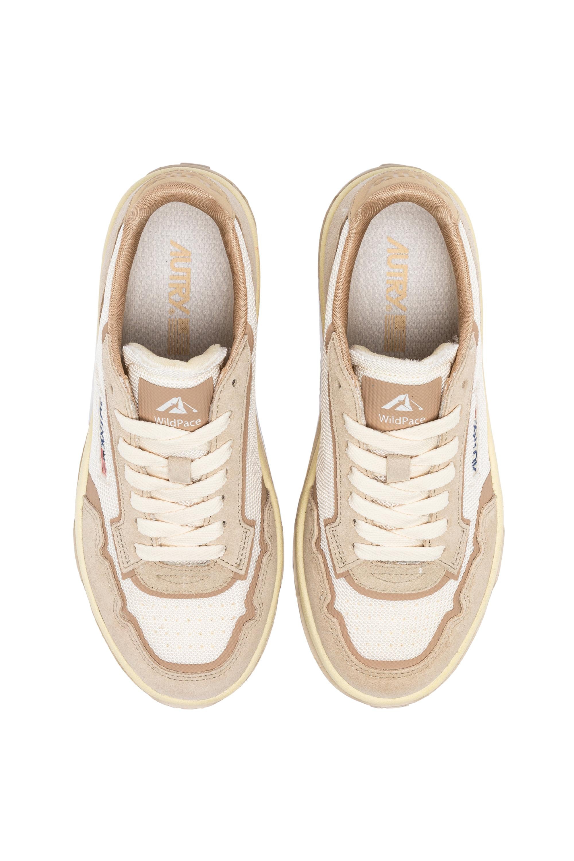 Autry Sneakers donna WildPace in camoscio e cordura LDLW AK03 WHIS/SAND 