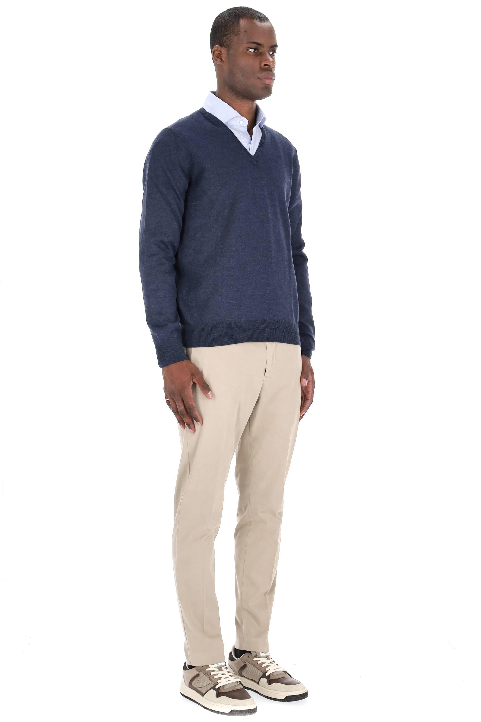 Maglia scollo V in lana vergine 1429055515 0595 595 Barba 