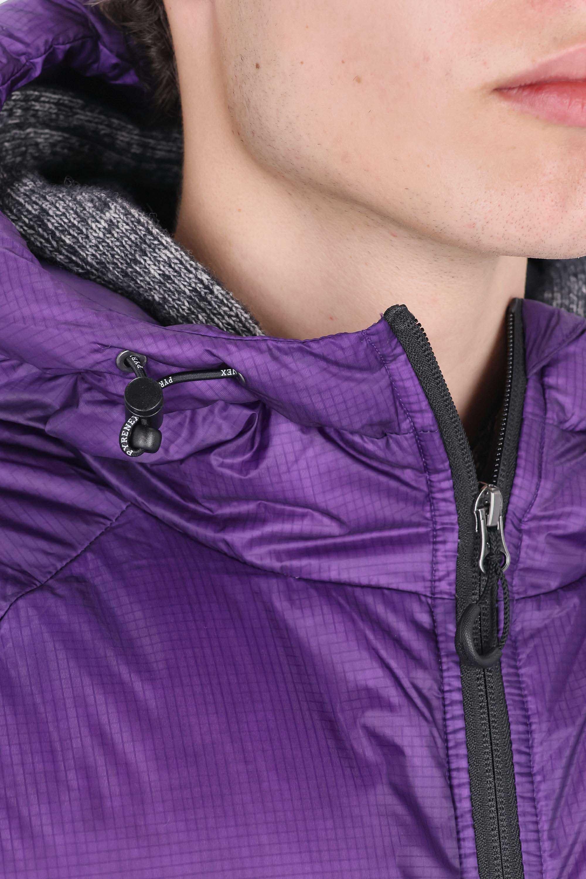 Pyrenex Piumino modello Helium HMY011 5190 