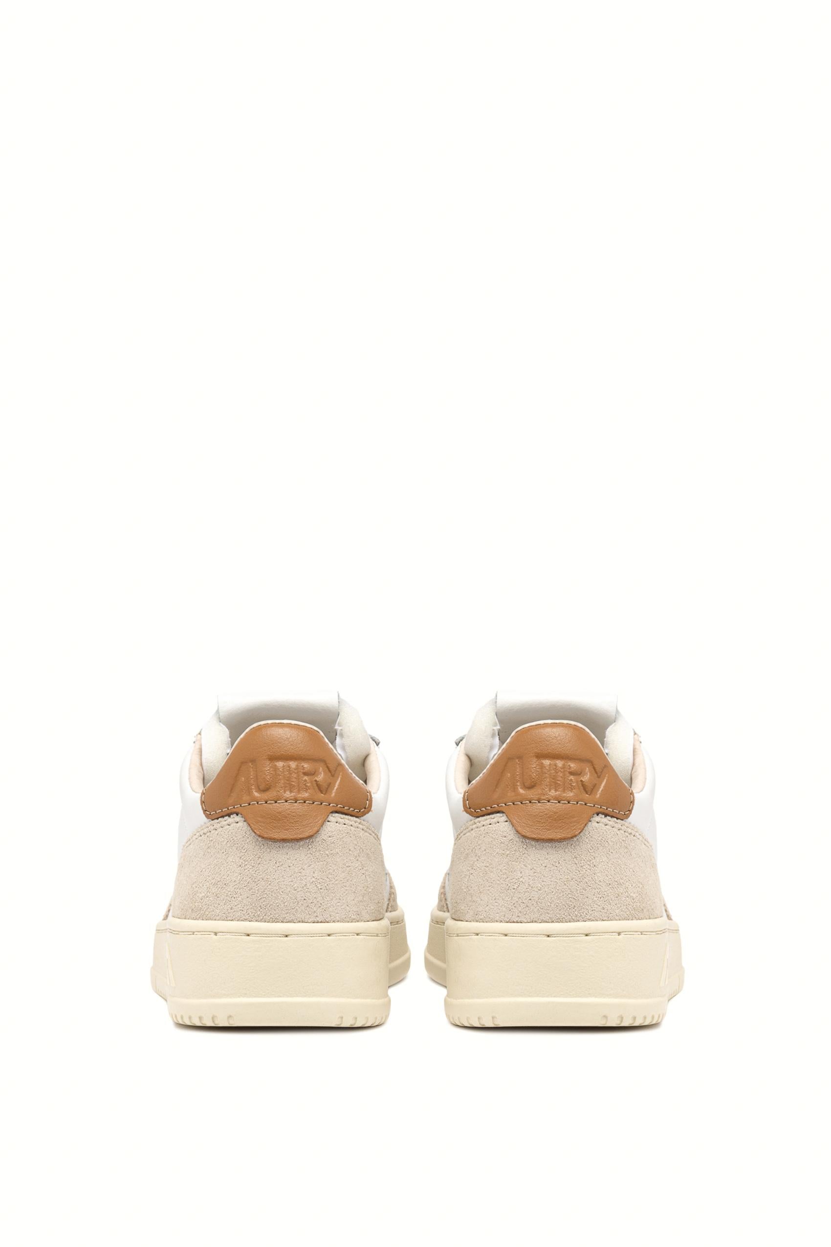 Sneaker donna in pelle e camoscio talloncino nocciola AULW LS02 WHT/BRNSUG Autry 