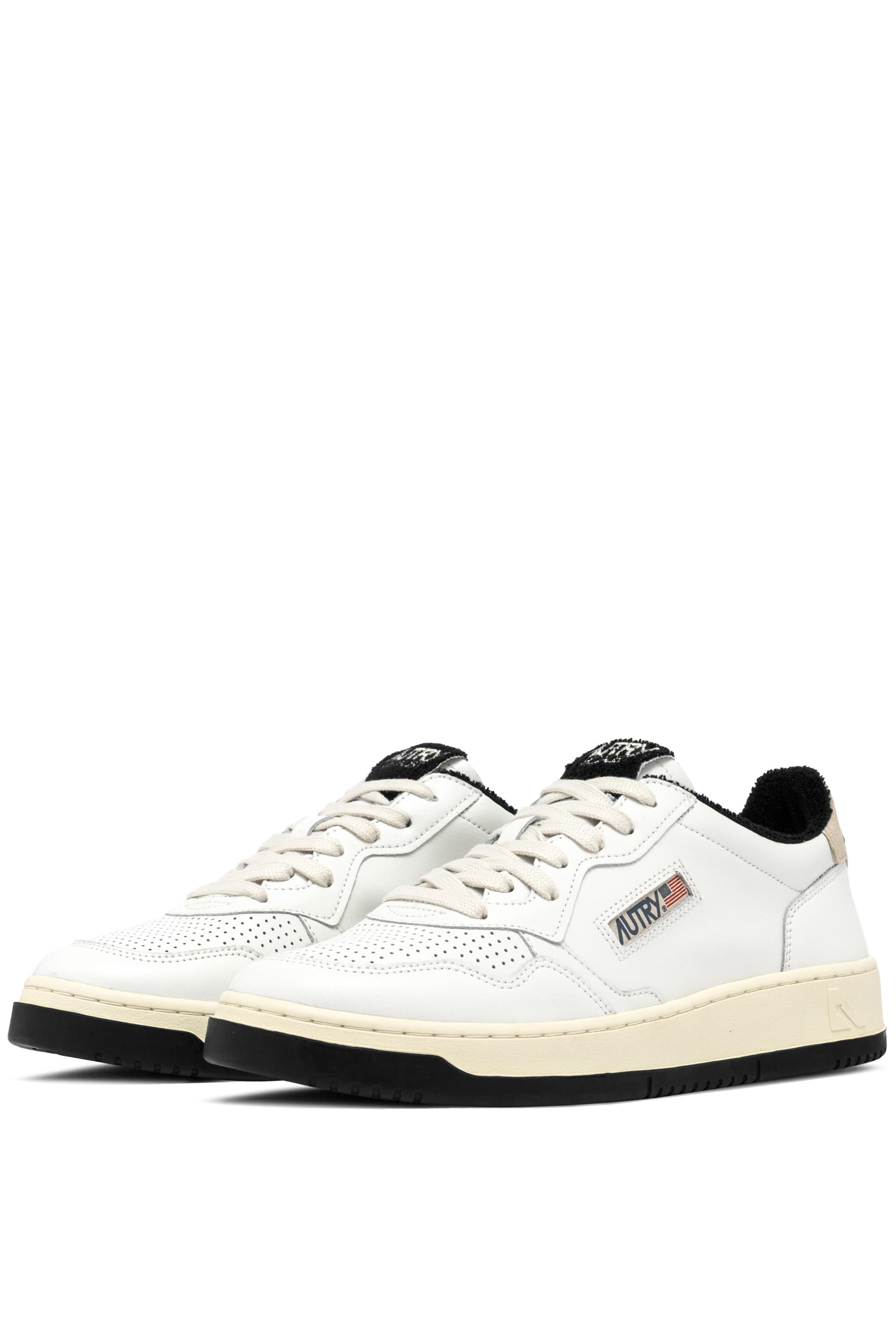 Autry Sneaker donna Medalist in pelle con dettagli in spugna nero AULW VS08 WHT/BLK 