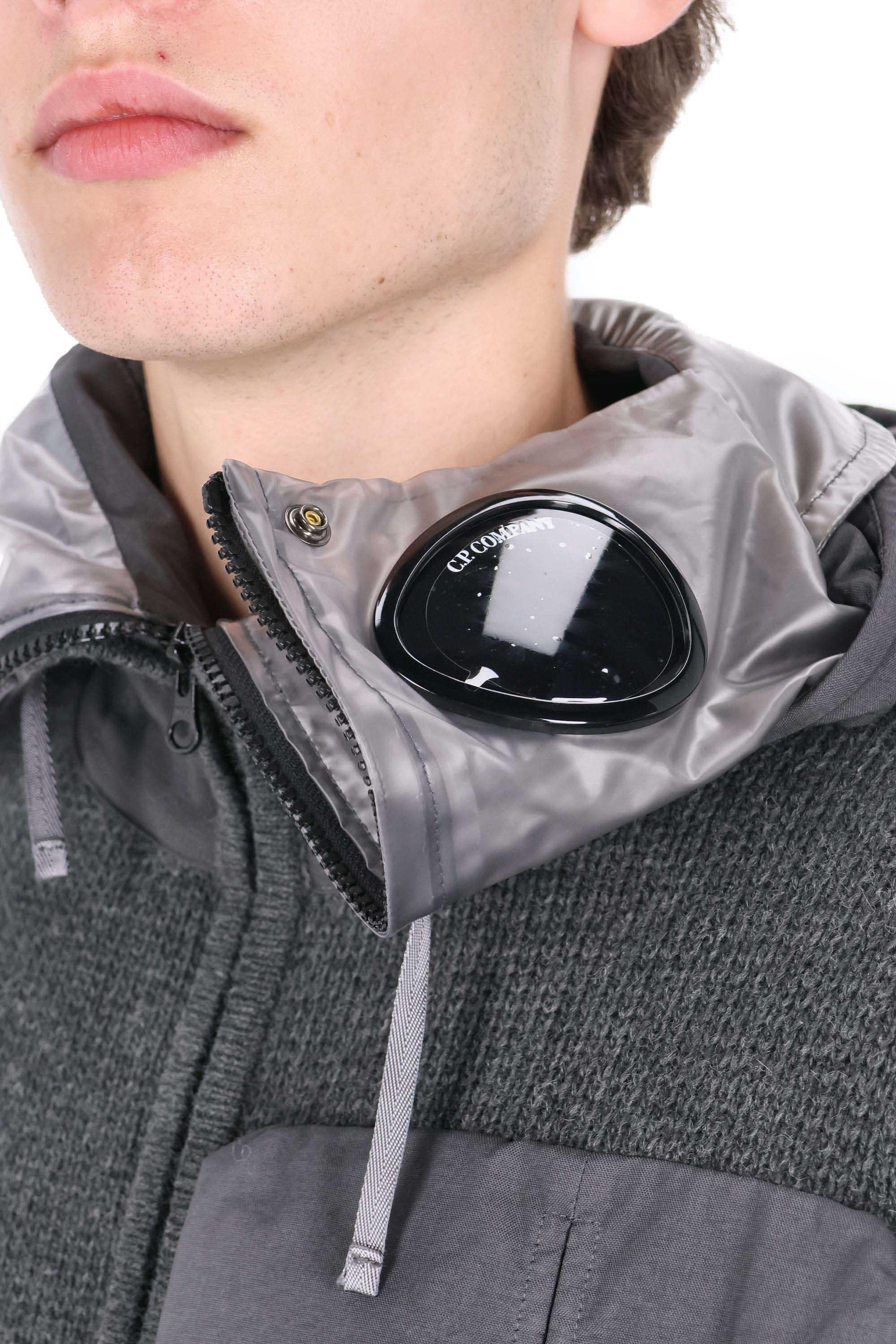 CP Company Maglia full zip con goggle in lana lambswool e nylon MKN245A11-0149M 978 