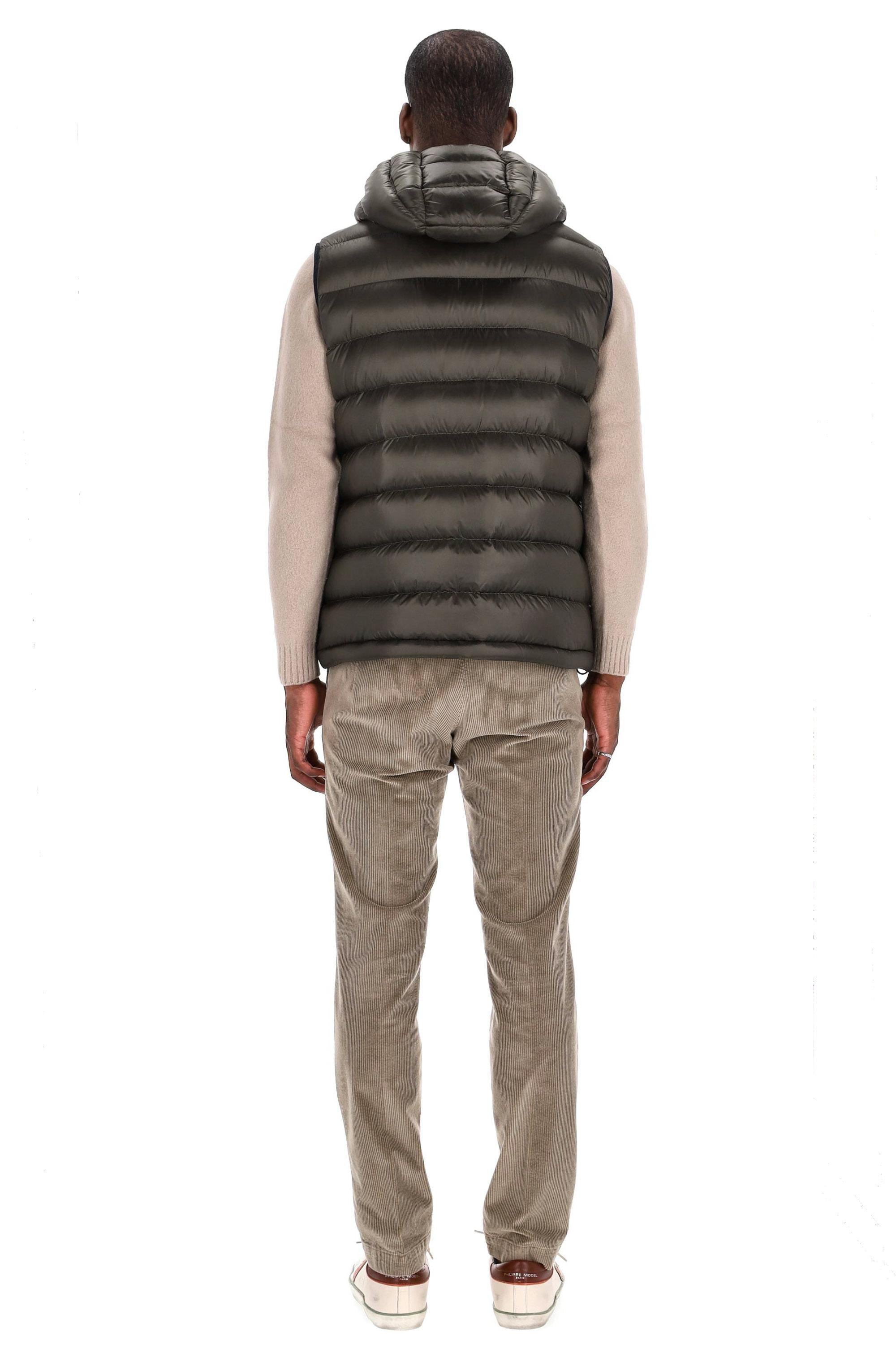 Gilet in piuma con cappuccio PI001300U-12020Z 7784 Herno 