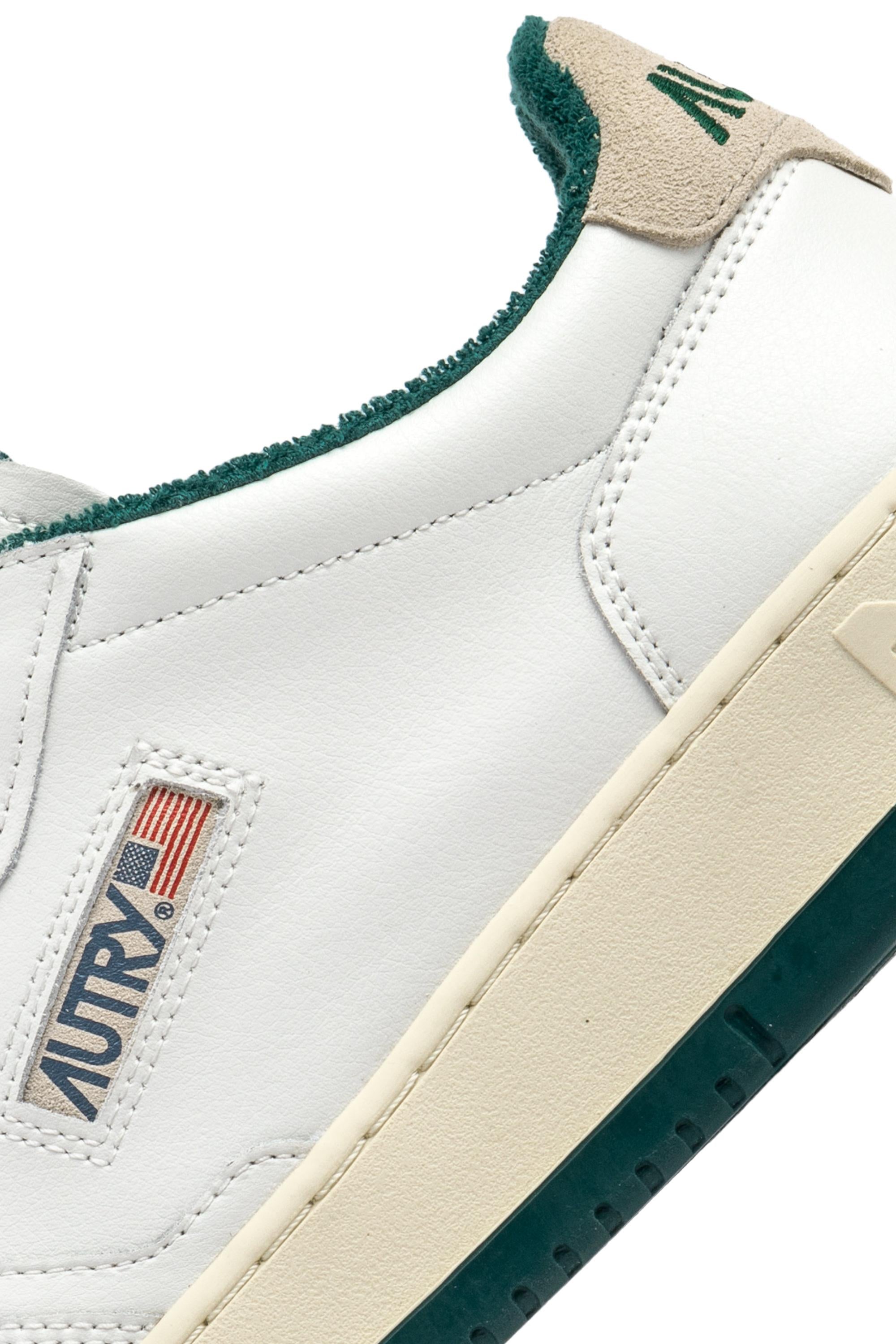 Autry Sneaker Medalist in pelle con dettagli in spugna verde AULM VS06 WHT/FOR 