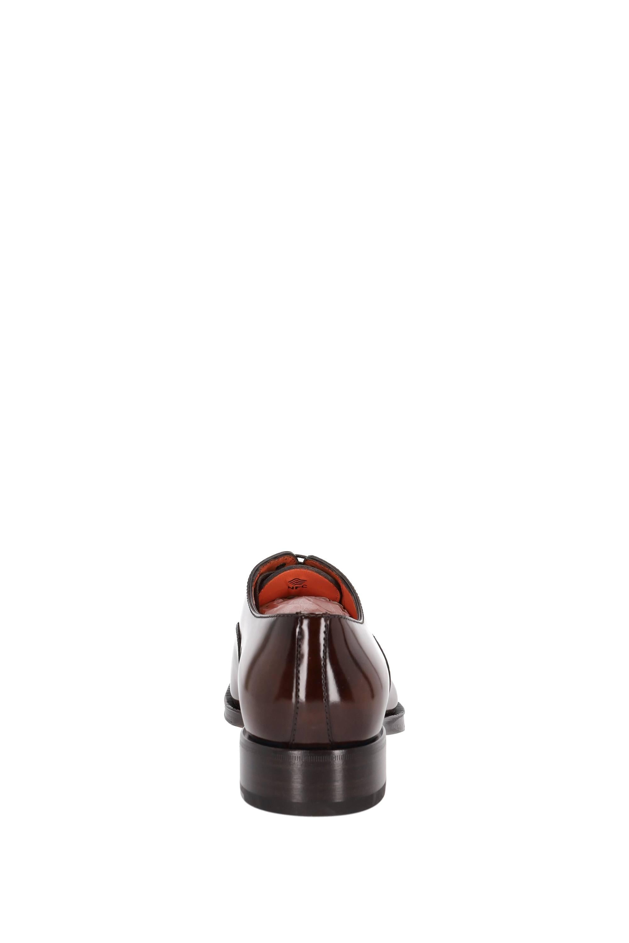 Santoni Stringata in pelle di vitello spazzolato MCCR17764JJ2BPFG T50 