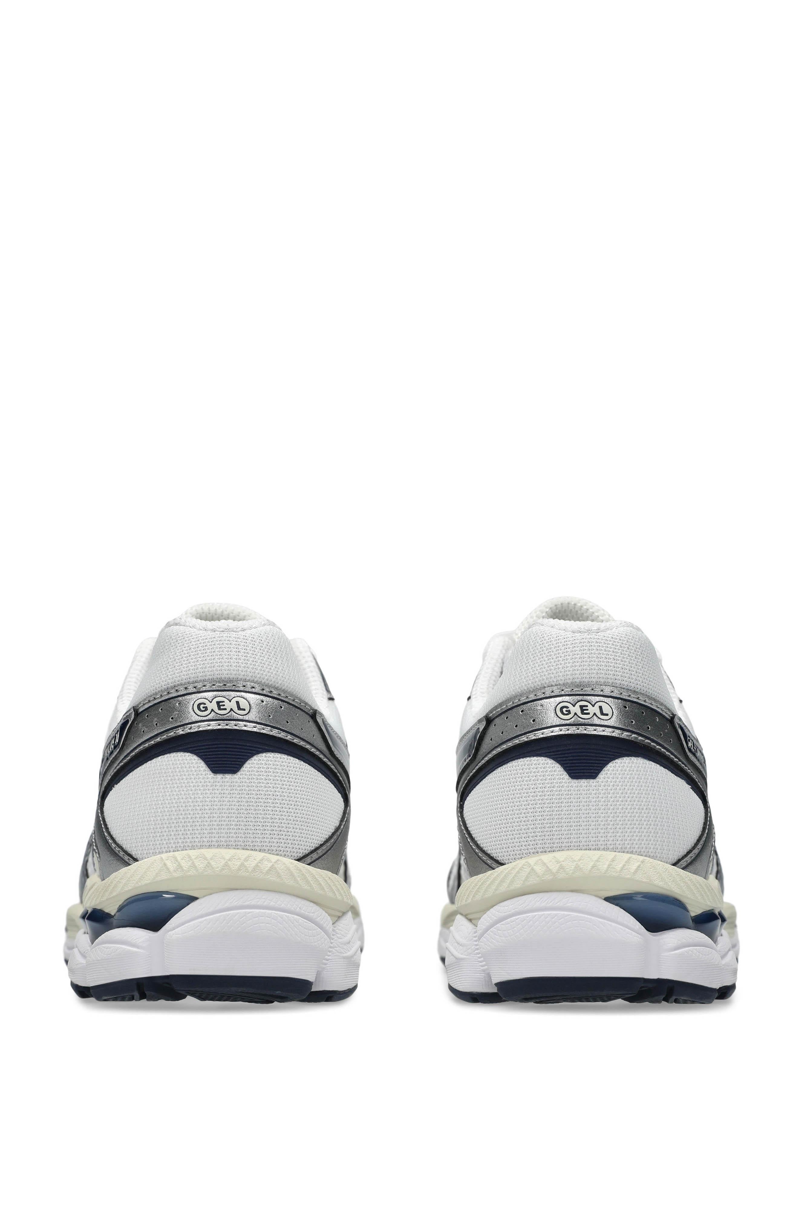 Asics Sneaker Gel-Cumulus 16 dettagli blu 1203A733/3 103 