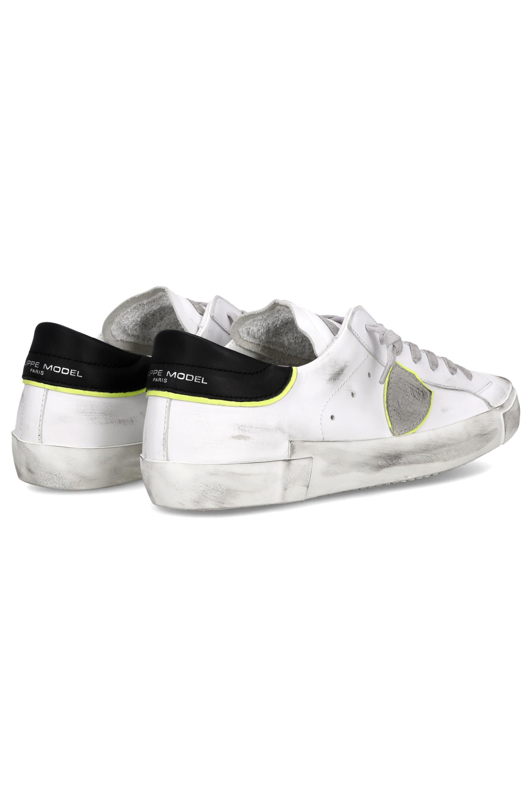 Sneaker in pelle talloncino nero mod. Paris PRLU PRSX_5 VV09 Philippe Model 