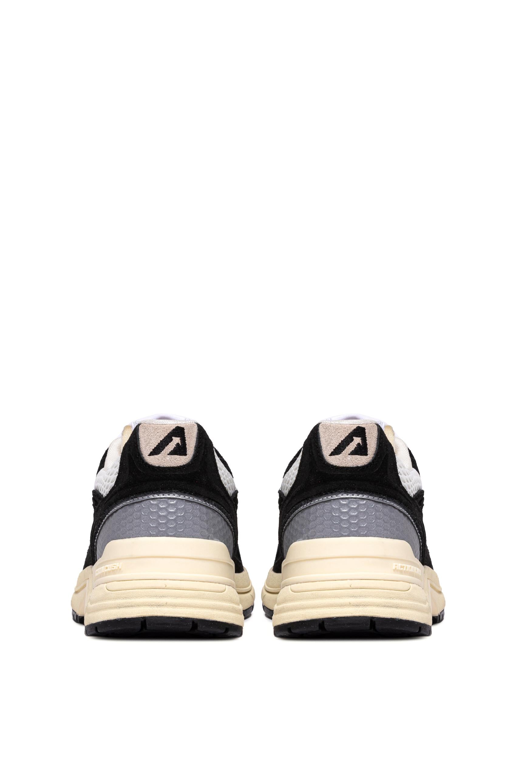 Autry Running donna in camoscio modello Hyperway HYLW UM07 BLACK/SILV 