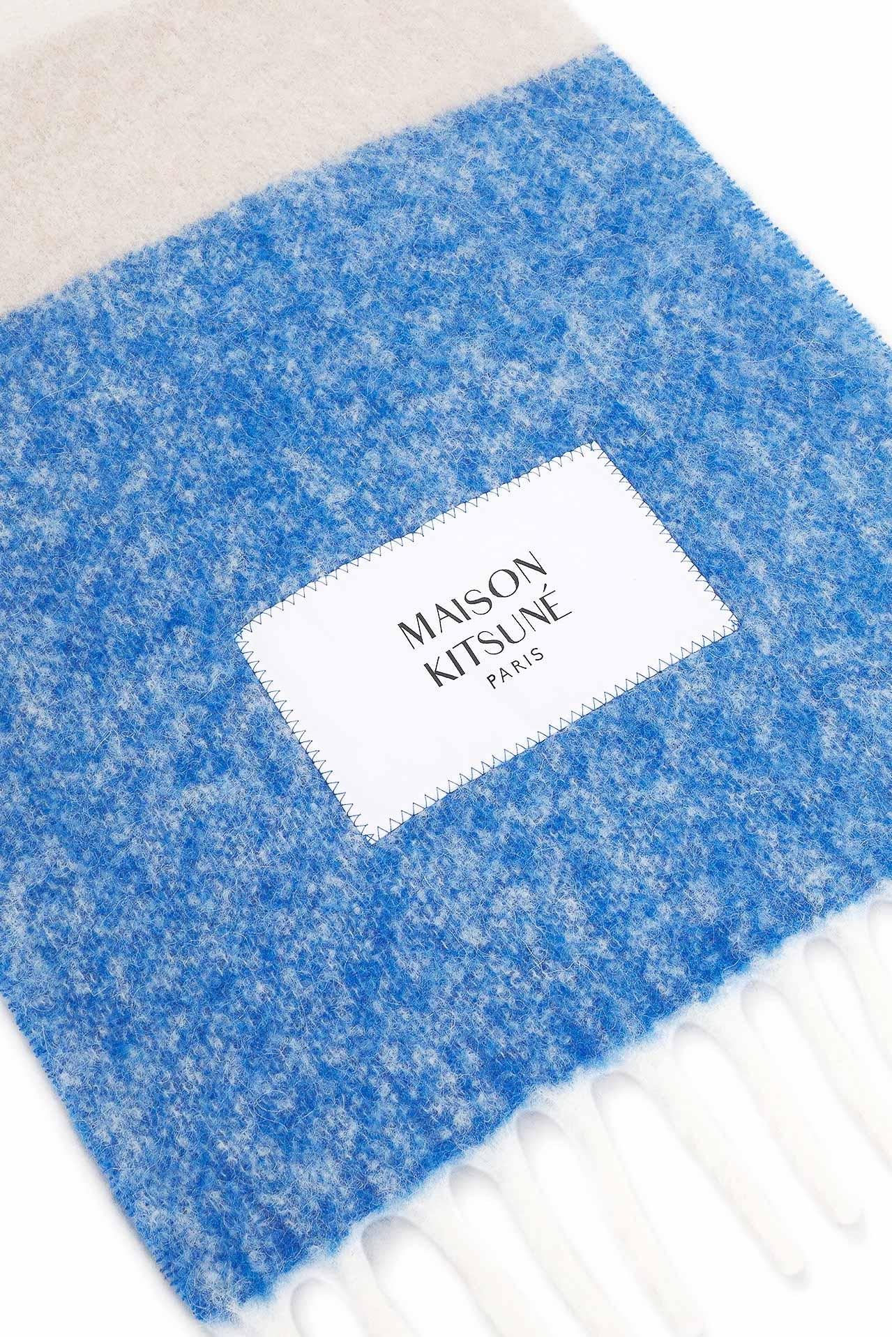 Maison Kitsuné Sciarpa in misto alpaca con logo PM06203WA0022 0360 